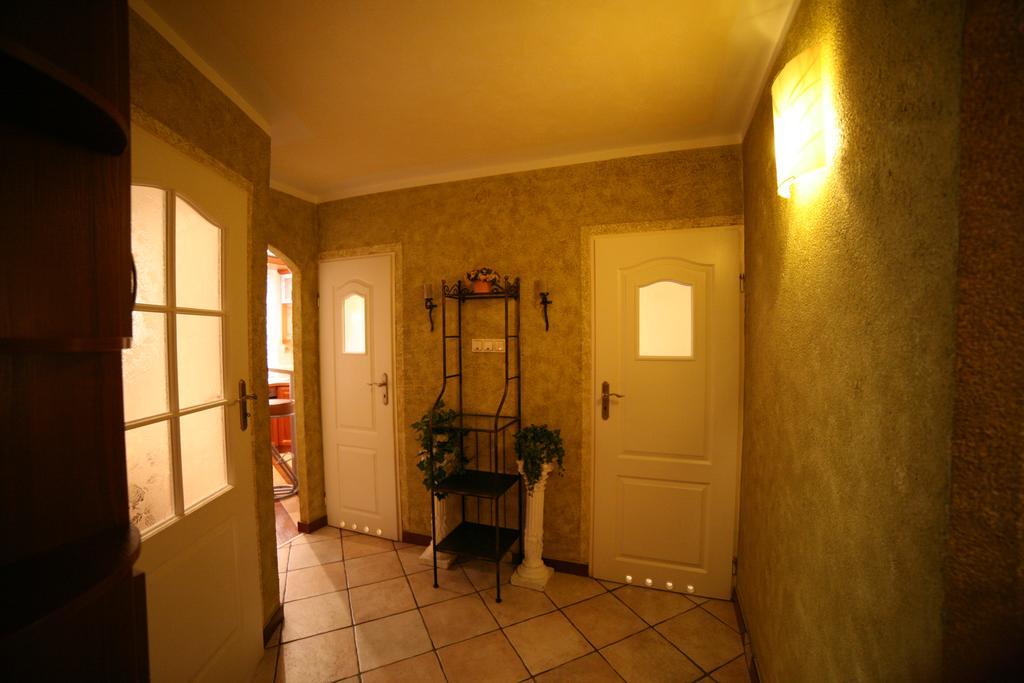 Apartamenty Podzamcze Валбжих Номер фото