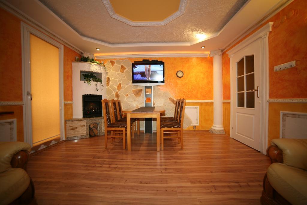 Apartamenty Podzamcze Валбжих Номер фото