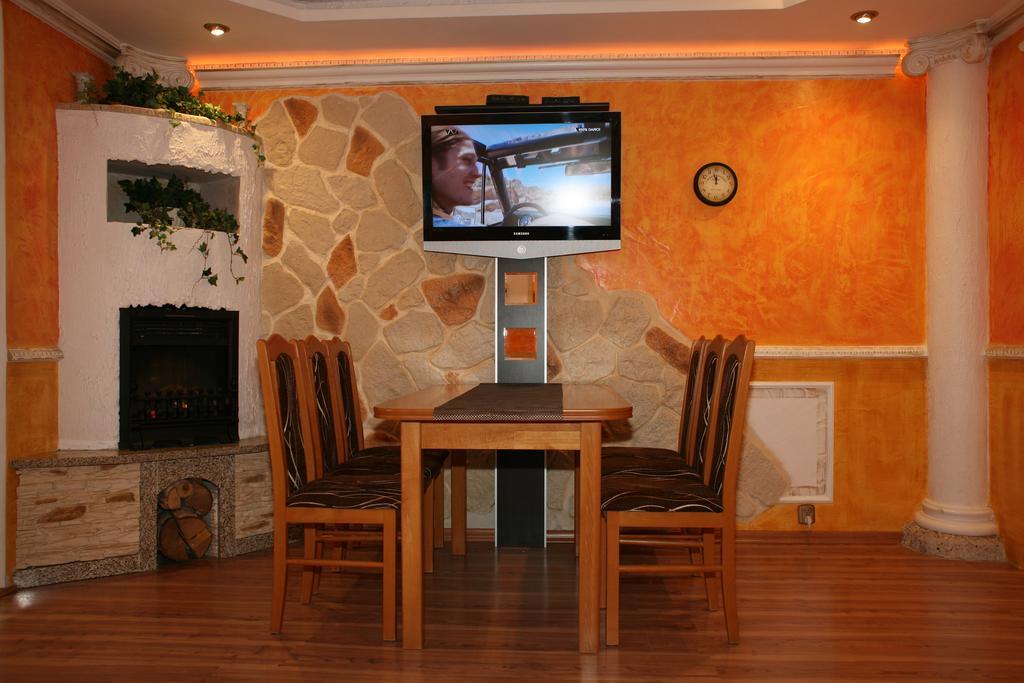 Apartamenty Podzamcze Валбжих Номер фото